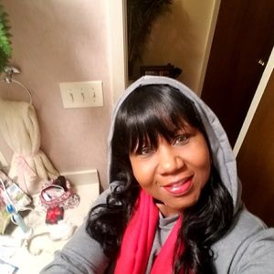 Meet your Posher, Sheila